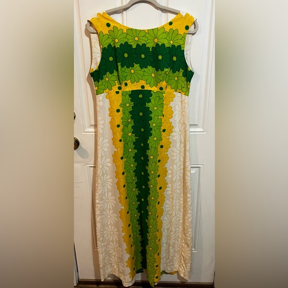 Ui Maikai Dresses & Skirts - 60s Ui-maikai Barkcloth Hawaiian Empire Waist Maxi Floral Dress-M/L